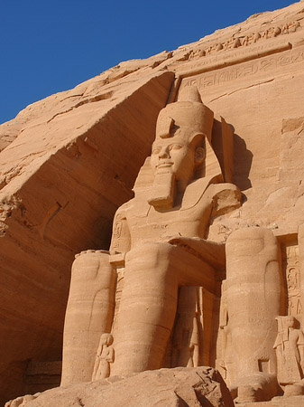 Tempel mit Himmel Fotos